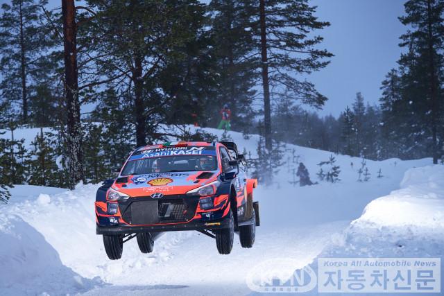 현대자동차 월드랠리팀, 2021 WRC 핀란드 북극 랠리 더블 포디움 달성.jpg
