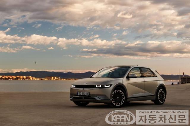 현대자동차 아이오닉 5-기아 EV6, ‘2022 독일 올해의 차’ 부문별 1위에 올라.jpg